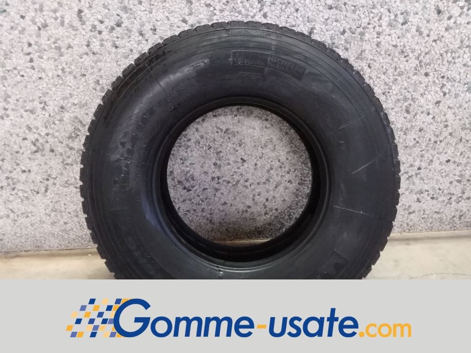 Thumb Michelin Gomme Usate Michelin 315/80 R22.5 156/150L X Energy Severgreen XD M+S (8.33mm) Riscolpite pneumatici usati Estivo_1